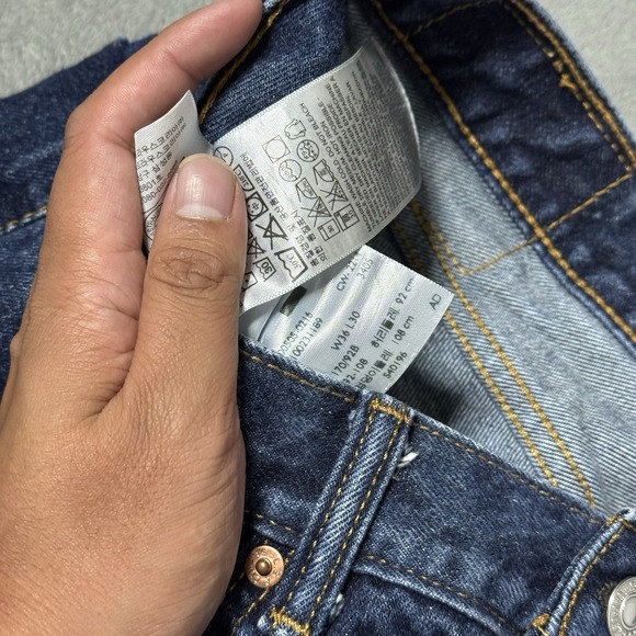 Levis 505 Jeans Mens 36x30 (36x23.5) Blue Straight Leg Denim Classic Medium Wash - Picture 5 of 12